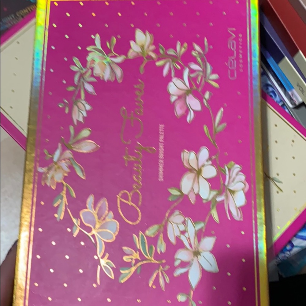 Shimmer Bright pallet